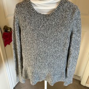 Cozy grey sweater by Loft Lou & Grey. Size M.